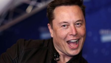 Elon Musk Başarı Hikayesi: Mars’a Uzanan Vizyonun Hikayesi